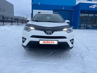 2018 Toyota RAV4 IV (XA40) Рестайлинг, белый, 1890000 рублей, вид 1