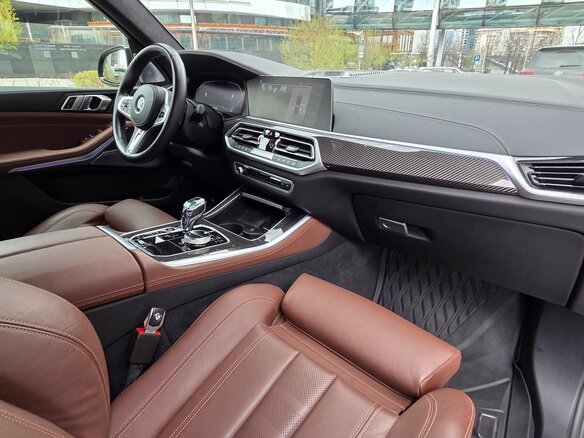 2022 BMW X5 40i IV (G05/G18), чёрный, 10810000 рублей - вид 12