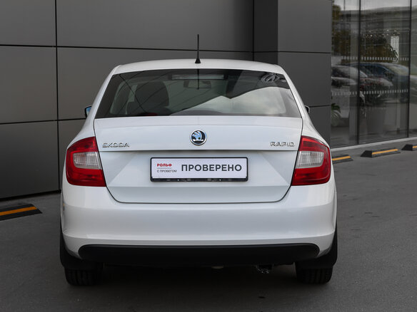 2014 Skoda Rapid I, белый, 898000 рублей - вид 5