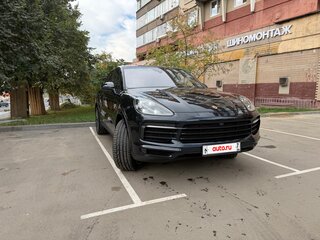 2018 Porsche Cayenne S III, синий, 7270000 рублей, вид 3