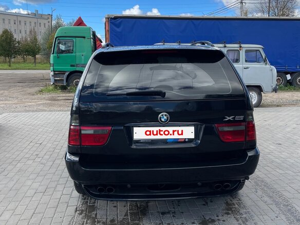 2003 BMW X5 4.4i I (E53), чёрный - вид 1