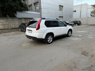 2013 Nissan X-Trail II Рестайлинг, белый, 790000 рублей, вид 4