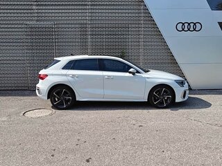 2023 Audi A3 Sportback 35 TFSI IV (8Y), белый, 2050000 рублей, вид 5