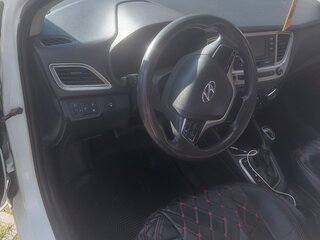 2019 Hyundai Solaris II, белый, 620000 рублей, вид 4