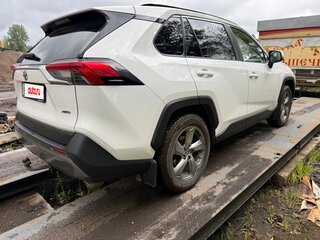 2020 Toyota RAV4 V (XA50), белый, 2650000 рублей, вид 2