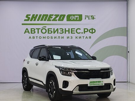 2023 Kia KX3, белый, 1650000 рублей, вид 3
