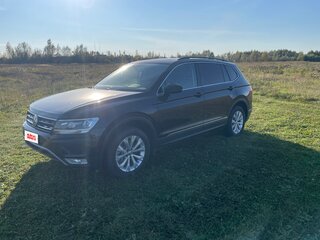 2018 Volkswagen Tiguan Allspace II, чёрный, 2499999 рублей, вид 1
