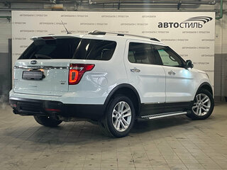 2013 Ford Explorer V, белый, 1299000 рублей, вид 5