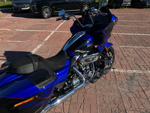 2025 Harley-Davidson CVO Road Glide, синий, 5640000 рублей - вид 9