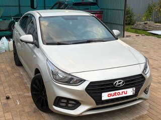 2018 Hyundai Solaris II, бежевый, 930000 рублей, вид 2