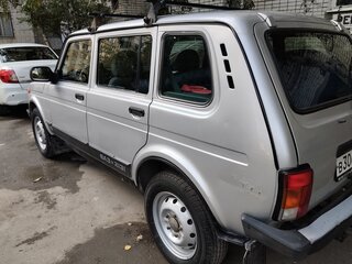 2015 Lada (ВАЗ) 2131 (4x4) 213105 I, серебристый, 422222 рублей, вид 4