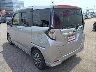 2023 Toyota Roomy I Рестайлинг, белый, 1100000 рублей, вид 5