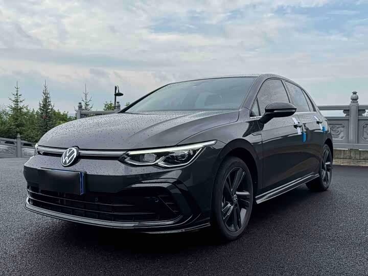 Открыть фотографии: Volkswagen Golf VIII