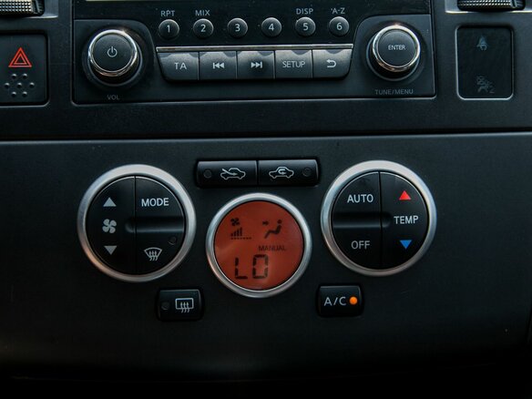 2013 Nissan Tiida I Рестайлинг, серебристый - вид 20