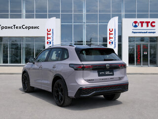 2026 Volkswagen Tiguan L Pro III (China Market), серый, 5100000 рублей, вид 4