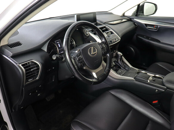 2017 Lexus NX 200 I Рестайлинг, белый, 3147000 рублей - вид 8