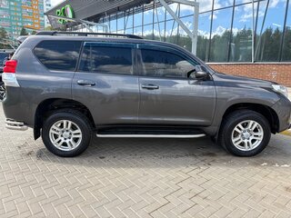 2012 Toyota Land Cruiser Prado 150 Series, серый, 3069000 рублей, вид 3