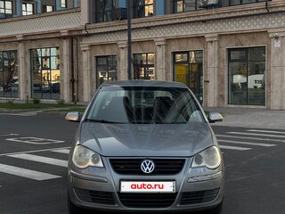 2005 Volkswagen Polo IV Рестайлинг, серебристый, 415000 рублей, вид 3