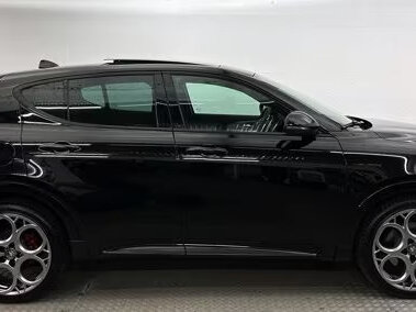 2024 Alfa Romeo Tonale I, чёрный, 3678489 рублей, вид 3