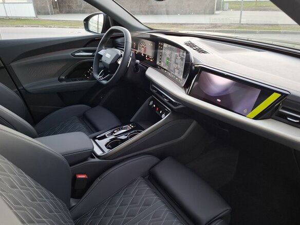 2026 Audi Q5 L III (GU), чёрный, 6880000 рублей - вид 22