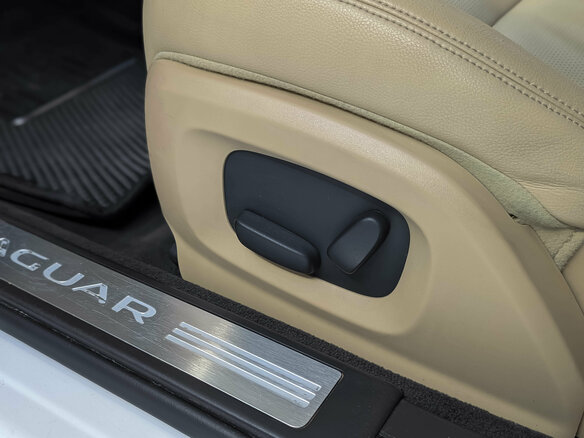 2014 Jaguar XF I Рестайлинг, белый, 1350000 рублей - вид 24