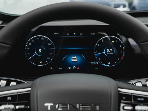2026 Tenet T7, серый, 2707650 рублей - вид 12