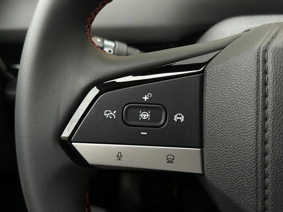 2024 Changan UNI-S I, красный, 2279000 рублей - вид 34