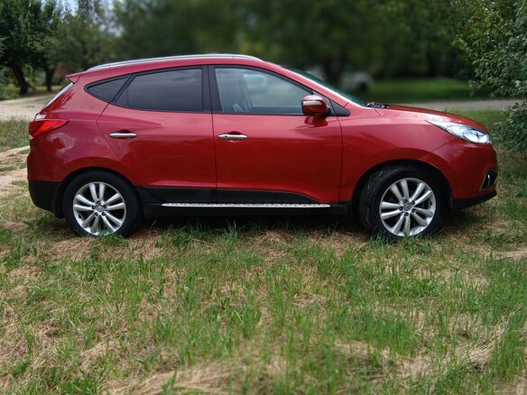 2011 Hyundai ix35 I, красный, 1200000 рублей - вид 1