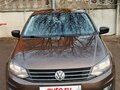 2020 Volkswagen Polo V Рестайлинг, коричневый, 1288000 рублей - вид 2