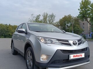 2014 Toyota RAV4 IV (XA40), серебристый, 2050000 рублей, вид 2