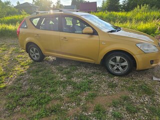2009 Kia Ceed I, жёлтый, 620000 рублей, вид 2