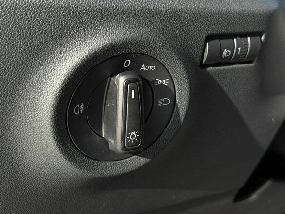 2022 Volkswagen Polo VI, серебристый, 1710000 рублей - вид 7