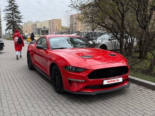 2019 Ford Mustang VI Рестайлинг, красный, 4200000 рублей, вид 1