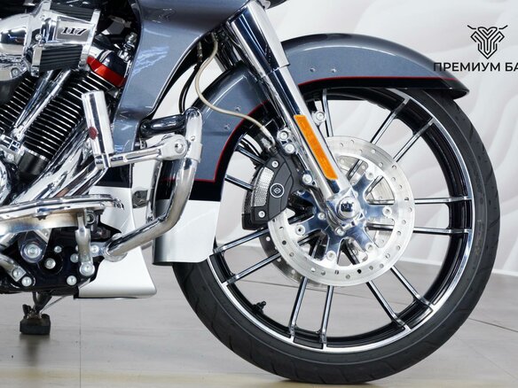 2019 Harley-Davidson CVO Road Glide, серый, 2799000 рублей - вид 10
