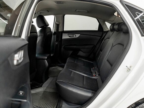 2020 Kia K3 II, белый - вид 5