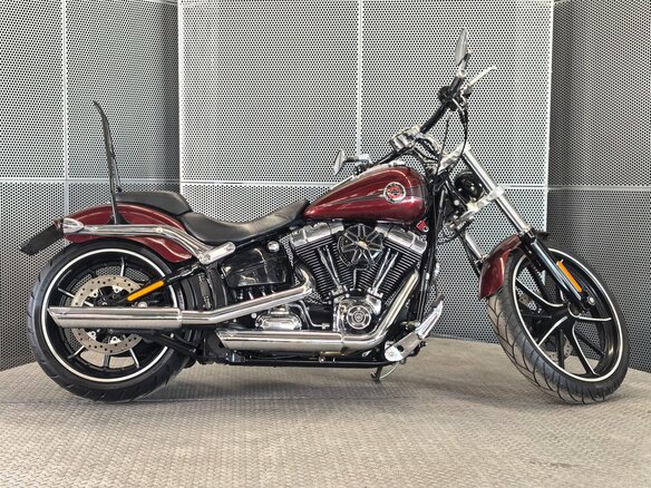 2014 Harley-Davidson Breakout, красный, 1399000 рублей