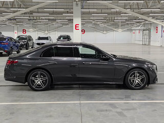 2025 Mercedes-Benz E-Класс 200 9G-Tronic VI (W214, S214), серый, 7790000 рублей, вид 4