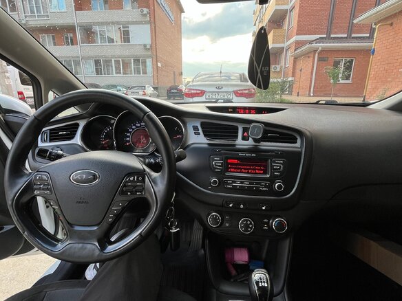 2015 Kia Ceed II, белый, 810000 рублей - вид 4