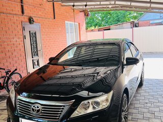 2012 Toyota Camry VII (XV50), чёрный, 1550000 рублей, вид 3