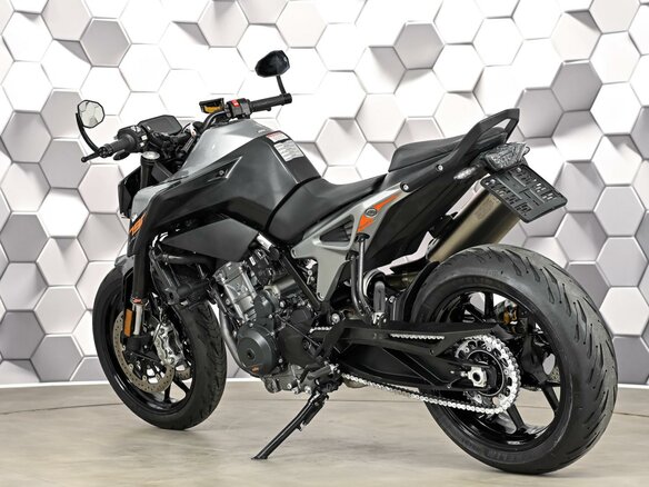 2018 KTM 790 Duke, чёрный, 695000 рублей - вид 7