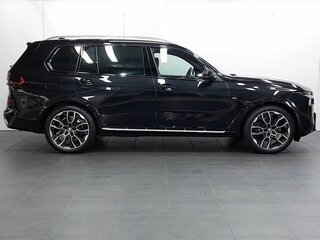 2026 BMW X7 40i I (G07) Рестайлинг, чёрный, 19490000 рублей, вид 3