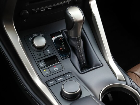 2015 Lexus NX 200t I, белый, 3139000 рублей - вид 16