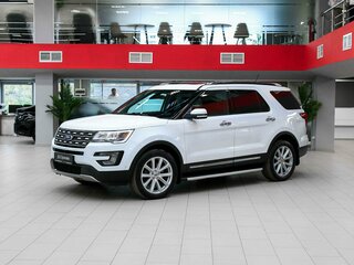 2017 Ford Explorer V Рестайлинг, белый, 2450000 рублей, вид 1