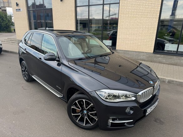 2014 BMW X5 50i III (F15), серый - вид 3