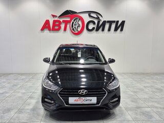 2018 Hyundai Solaris II, чёрный, 775000 рублей, вид 2