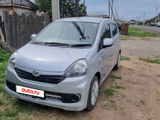 2014 Daihatsu Mira e:S I Рестайлинг, серебристый, 600000 рублей, вид 3