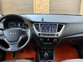 2019 Hyundai Solaris II, оранжевый, 1000000 рублей, вид 5