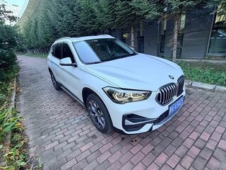 2022 BMW X1 Long 20Li sDrive II (F48) Рестайлинг, белый, 1685000 рублей, вид 3