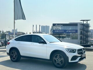 2021 Mercedes-Benz GLC Coupe 300 I (C253) Рестайлинг, белый, 5500000 рублей, вид 3