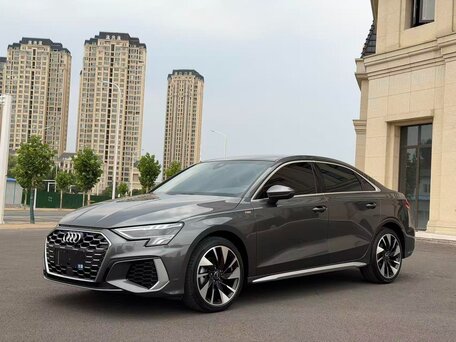 2023 Audi A3 35 TFSI IV (8Y), серый, 2250000 рублей, вид 1